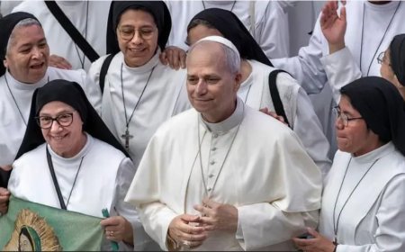 Pope Leo XIV kicks off first foreign trip with historic visit to Turkey